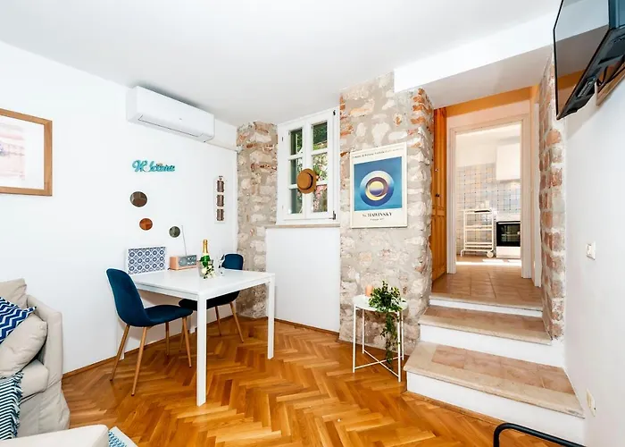 Happy House Bregovita By Irundo