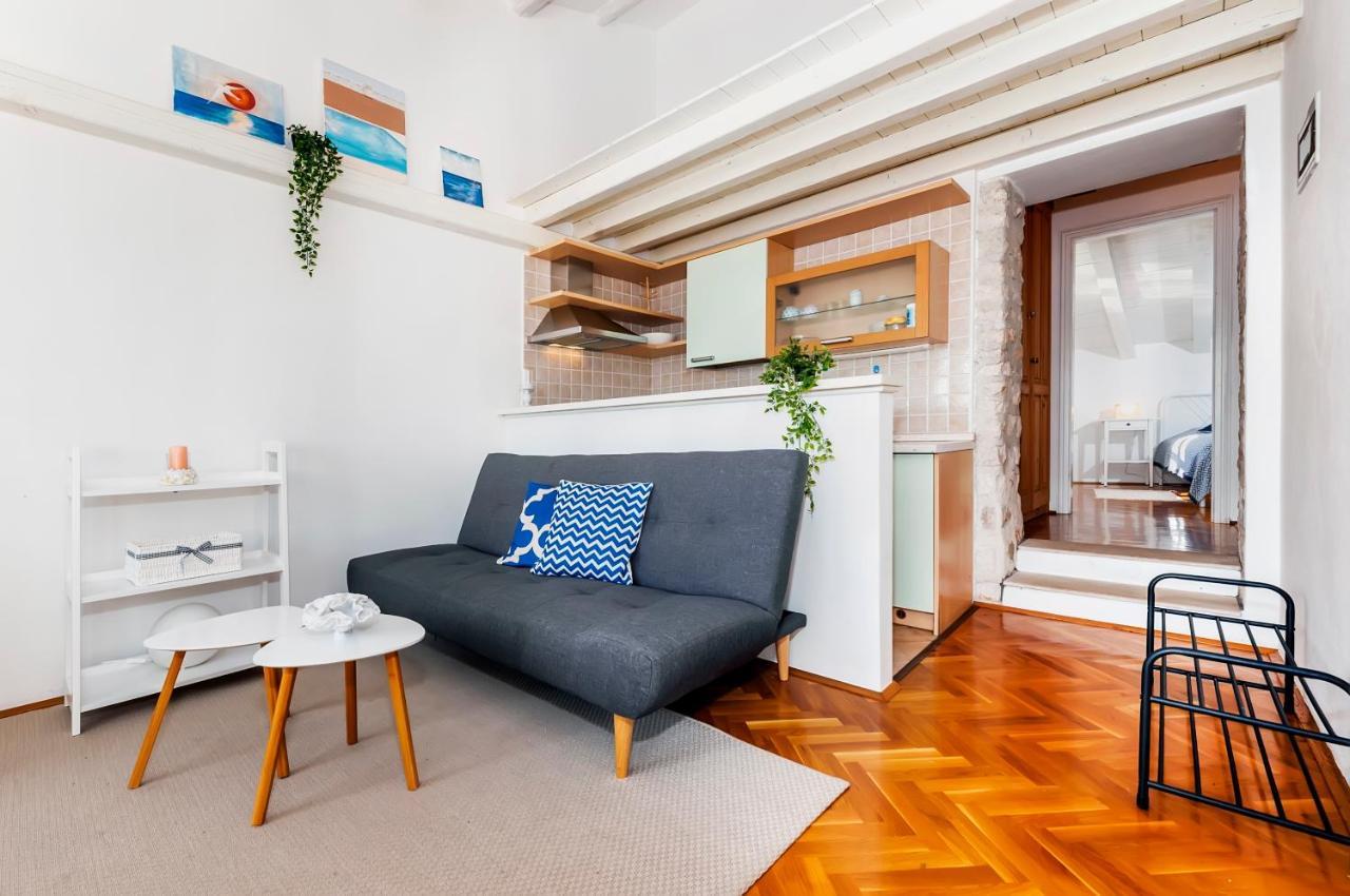 Happy House Bregovita By Irundo *